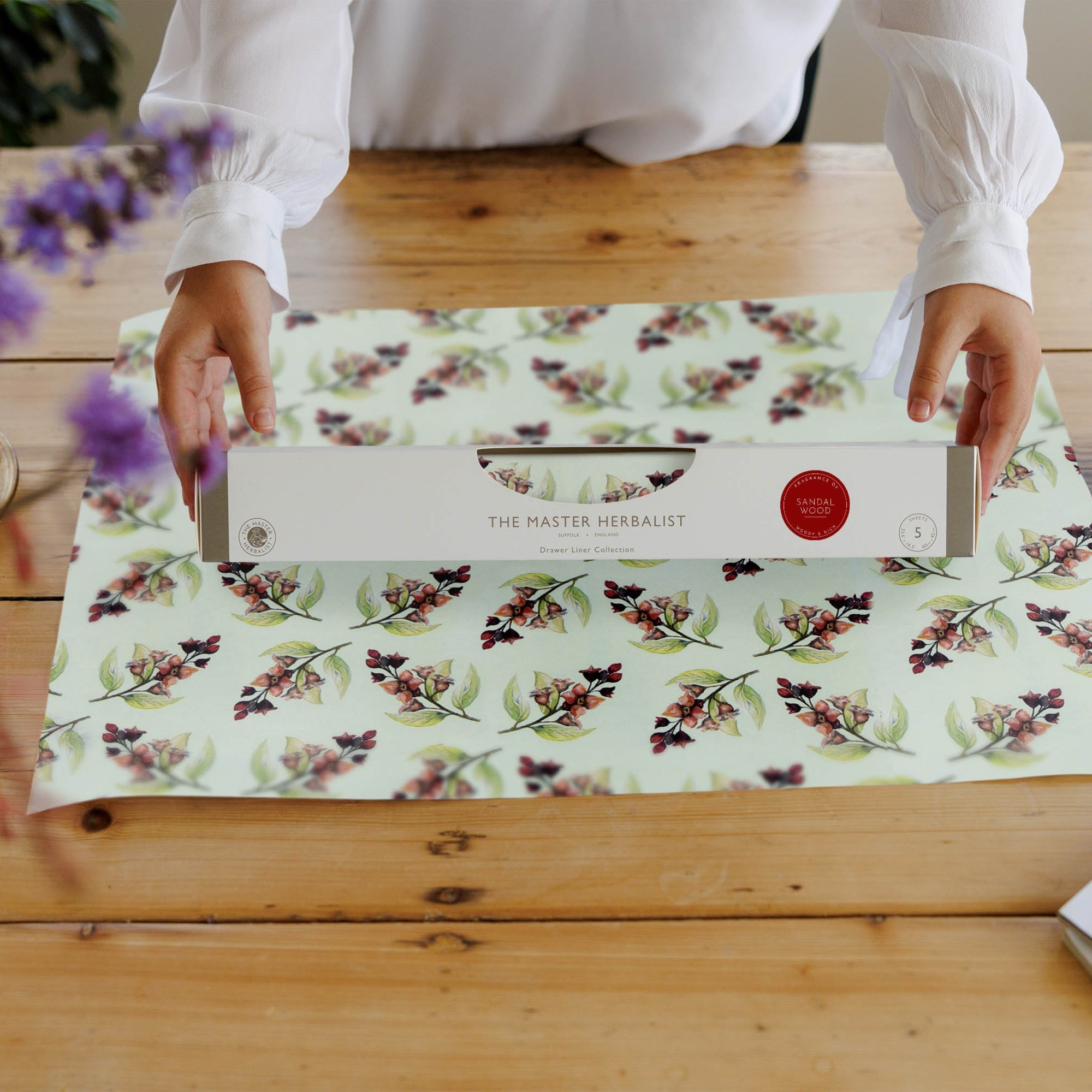 SANDALWOOD SCENTED Drawer Liners in a SANDALWOOD pattern
