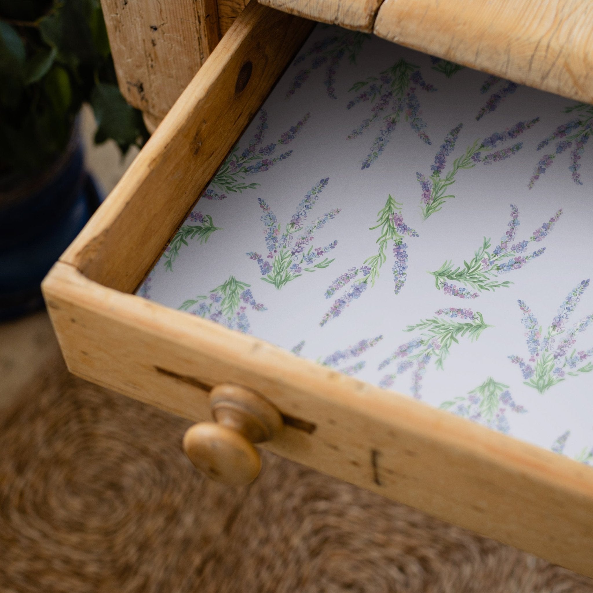 SUFFOLK LAVENDER SCENTED Drawer Liners in a Floral Design - Scented Drawer Liners - The Master Herbalist