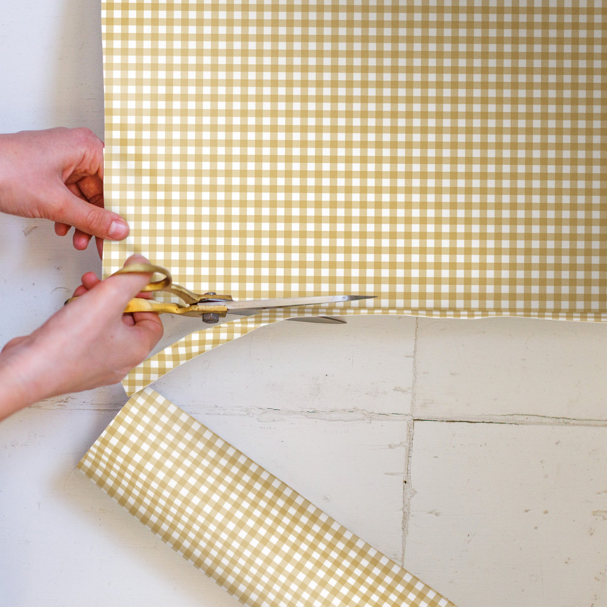 SANDALWOOD SCENTED Drawer Liners in a BARLEY GINGHAM Design