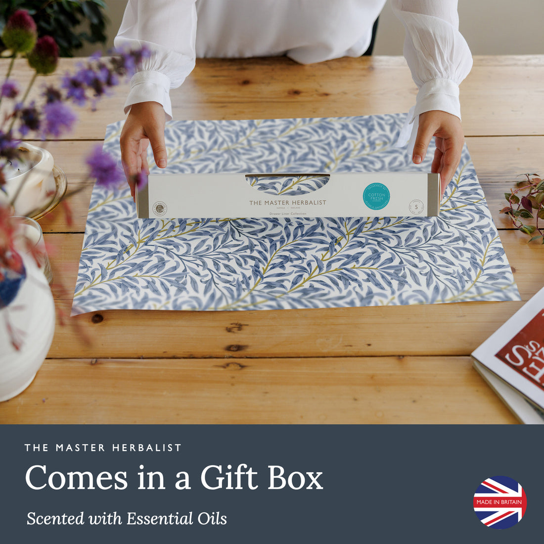 Cotton Fresh scented drawer liners, Blue Willow print, rolled