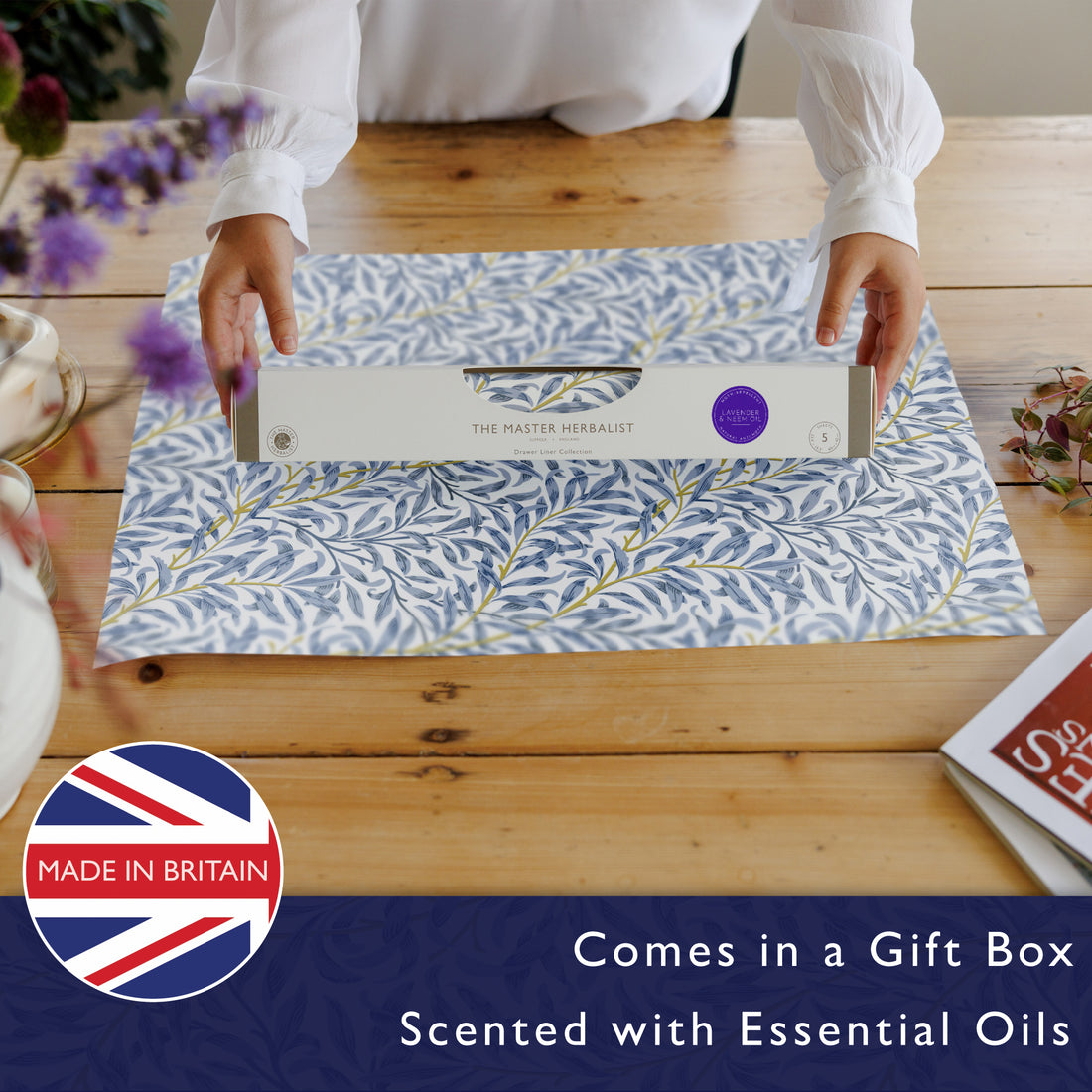 Lavender & Neem Oil scented drawer liners, Blue Willow print, rolled