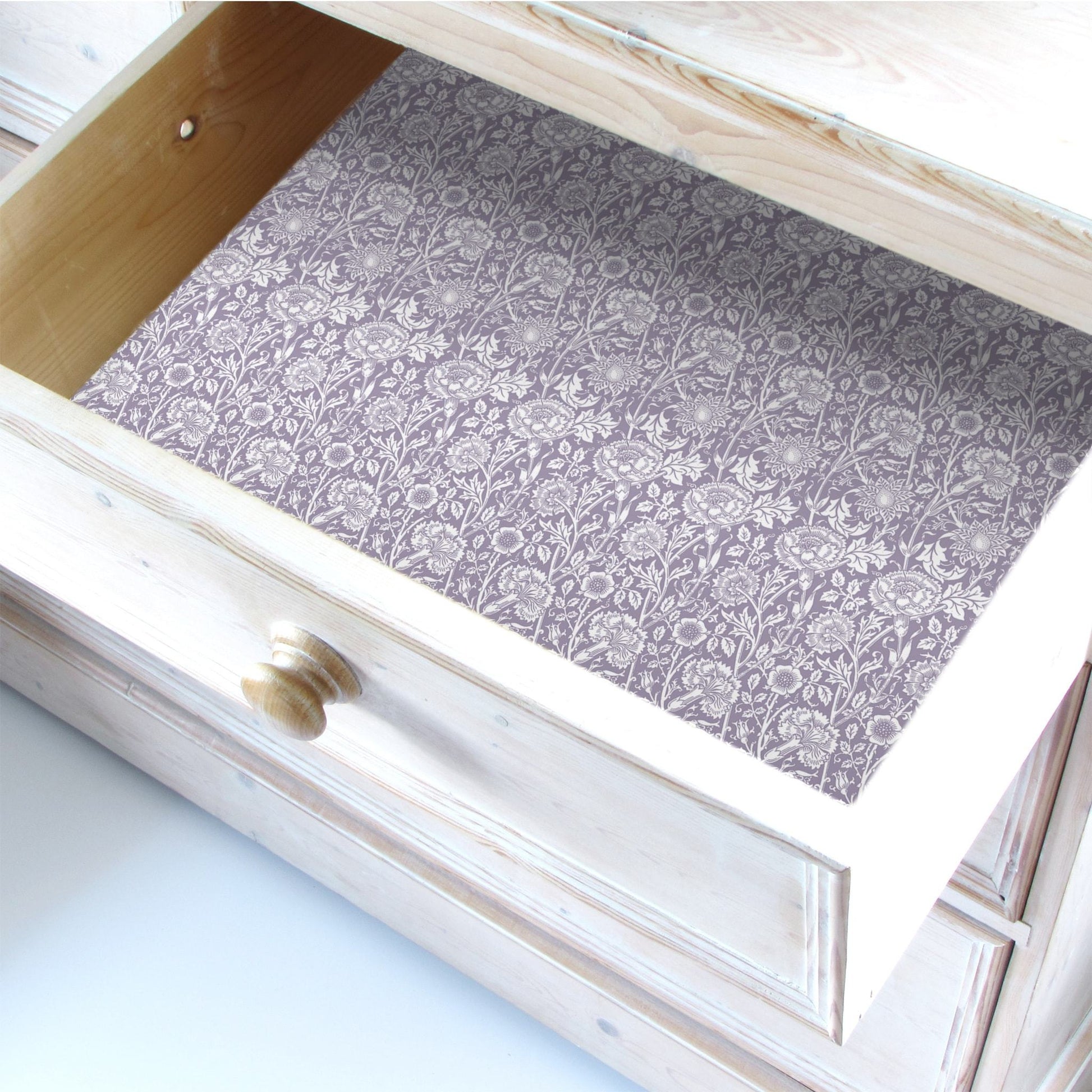 THE MASTER HERBALIST LILAC fragrance SCENTED Drawer Liners in PURPLE William Morris Design. Made in Britain.