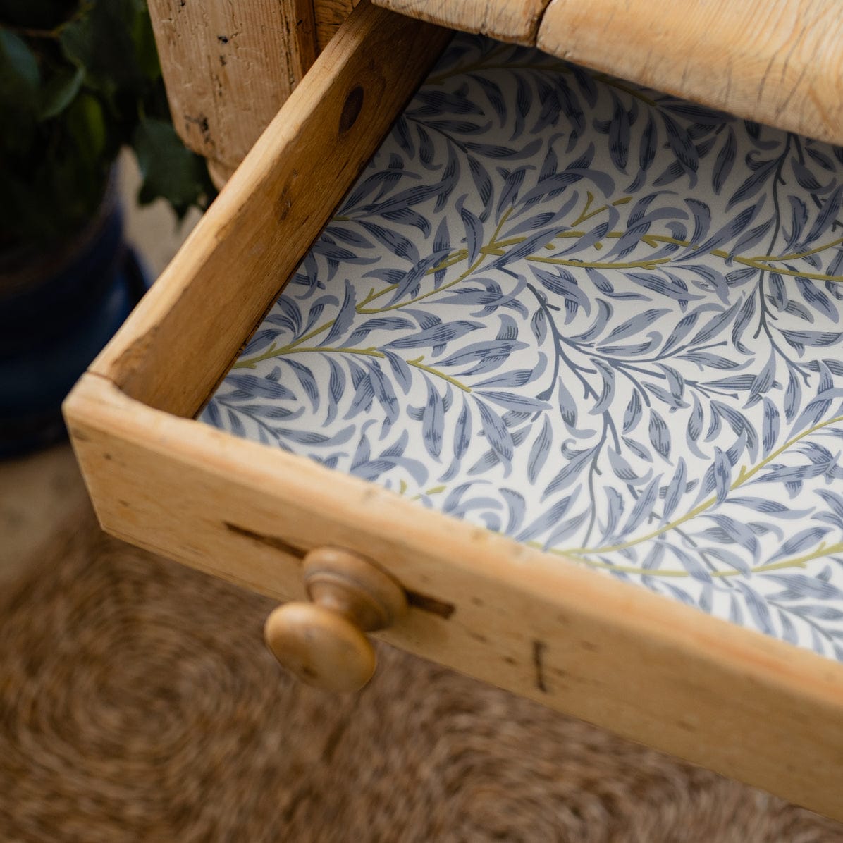 Blue WILLOW William Morris | Scented Drawer Liners in 2 Fragrances. - Scented Drawer Liners - The Master Herbalist