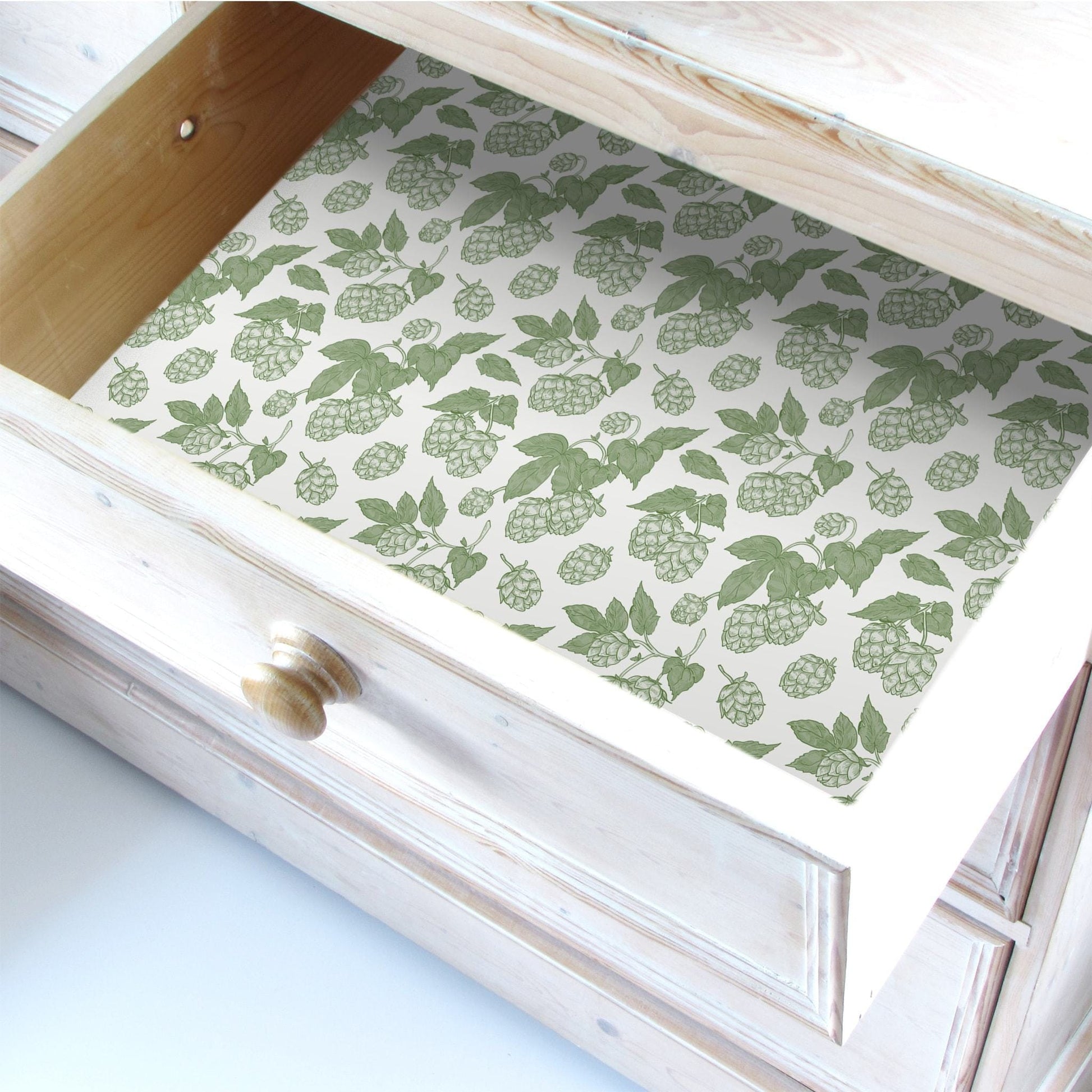 THE MASTER HERBALIST Wipe Clean Drawer Liners Wipe Clean & Unscented Drawer Liners with a GREEN HOPS Design